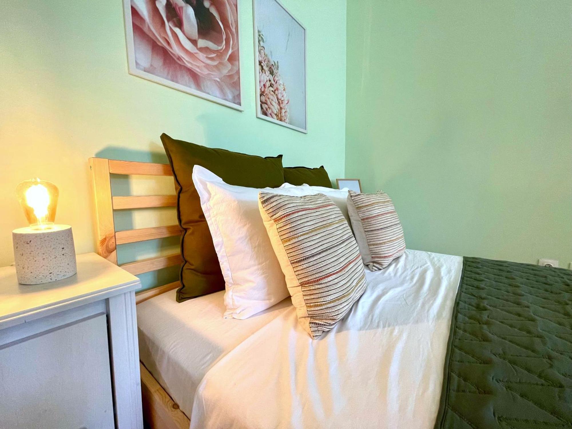 Bohemian Bright & Calm 2Br - Top Center - Private Balcony Sofya Dış mekan fotoğraf