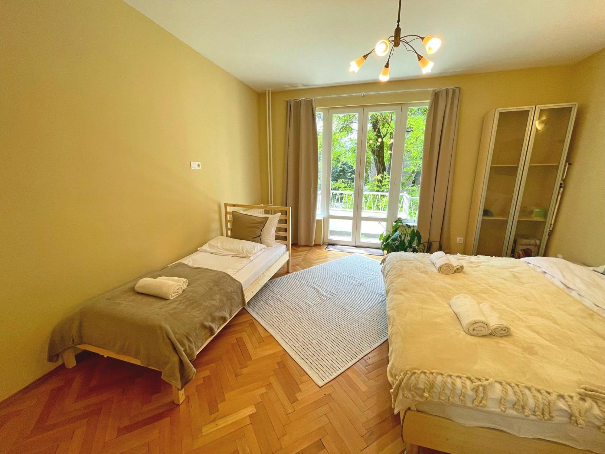 Bohemian Bright & Calm 2Br - Top Center - Private Balcony Sofya Dış mekan fotoğraf