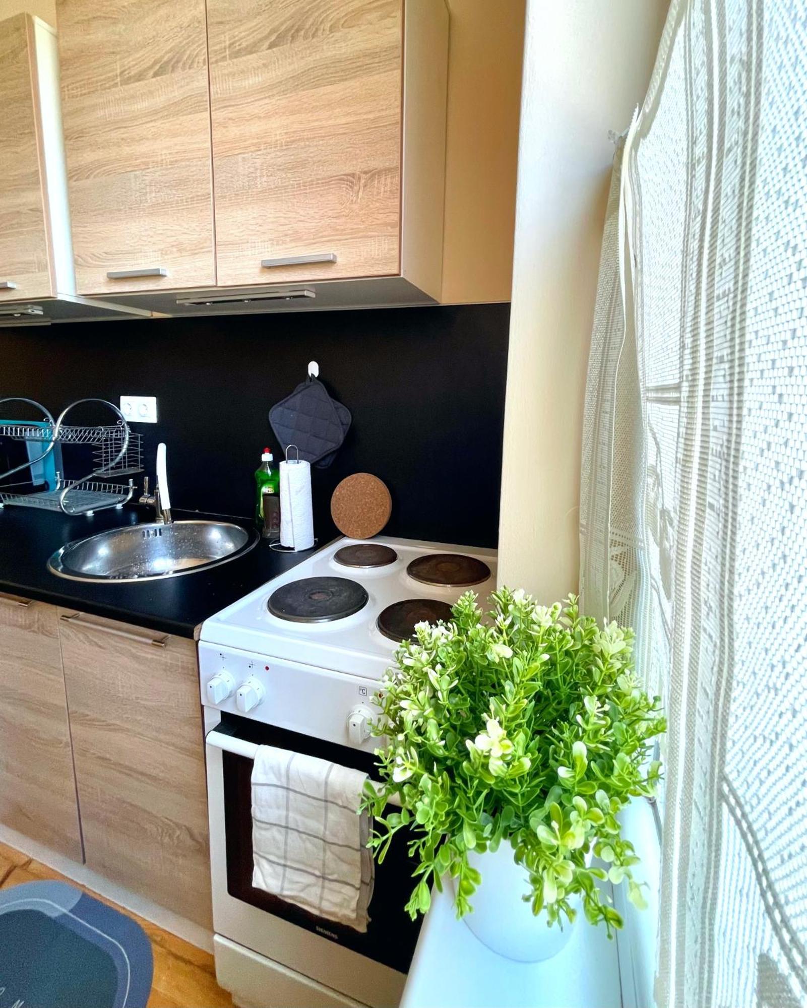 Bohemian Bright & Calm 2Br - Top Center - Private Balcony Sofya Dış mekan fotoğraf